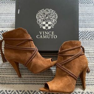 Vince Camuto Astan Ankle Boots NWB